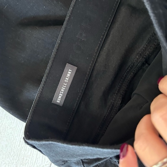 Torrid 20 bombshell skinny cropped jeans with raw hemline and distressing - Picture 4 of 7